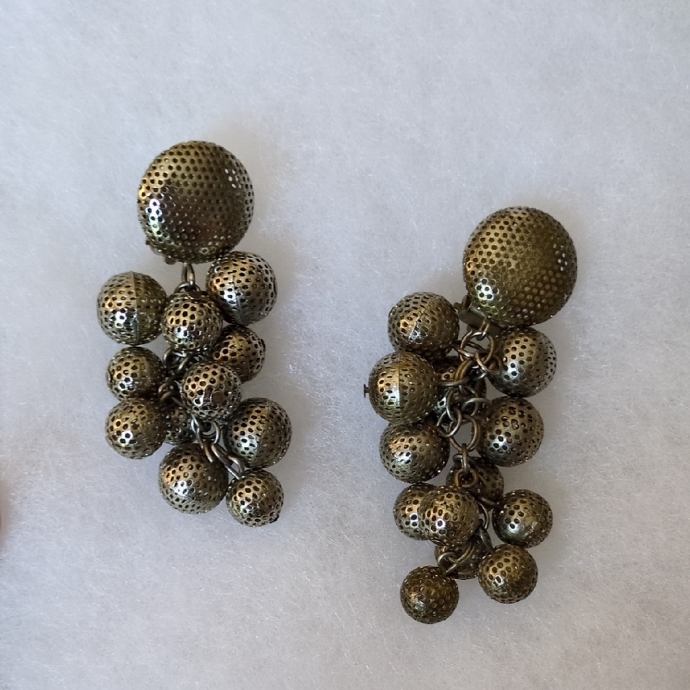🖤 Vintage Dark Silver Coloured Dangle Earrings (Clip On)